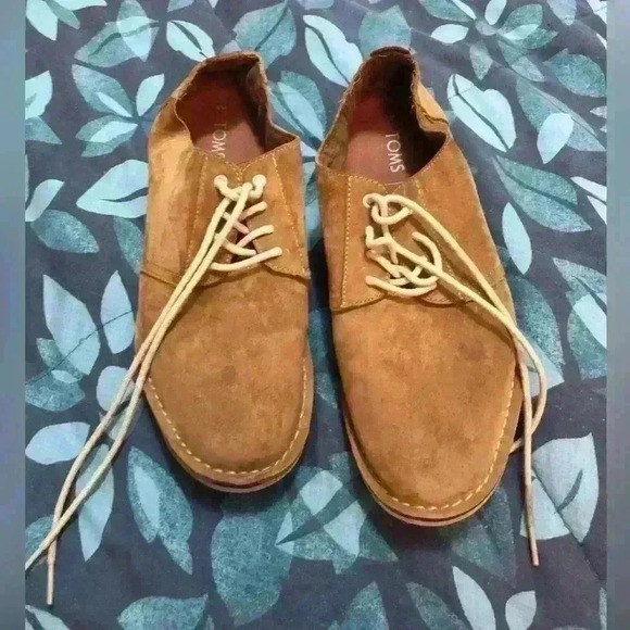 Toms Other - Toms shoe size 8M the material looks like suede it is a used shoe